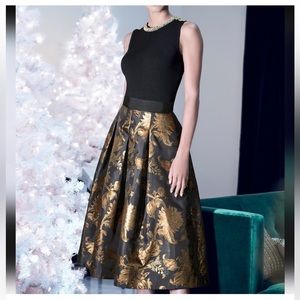 White House Black Market Metallic Jacquard Full Midi Skirt